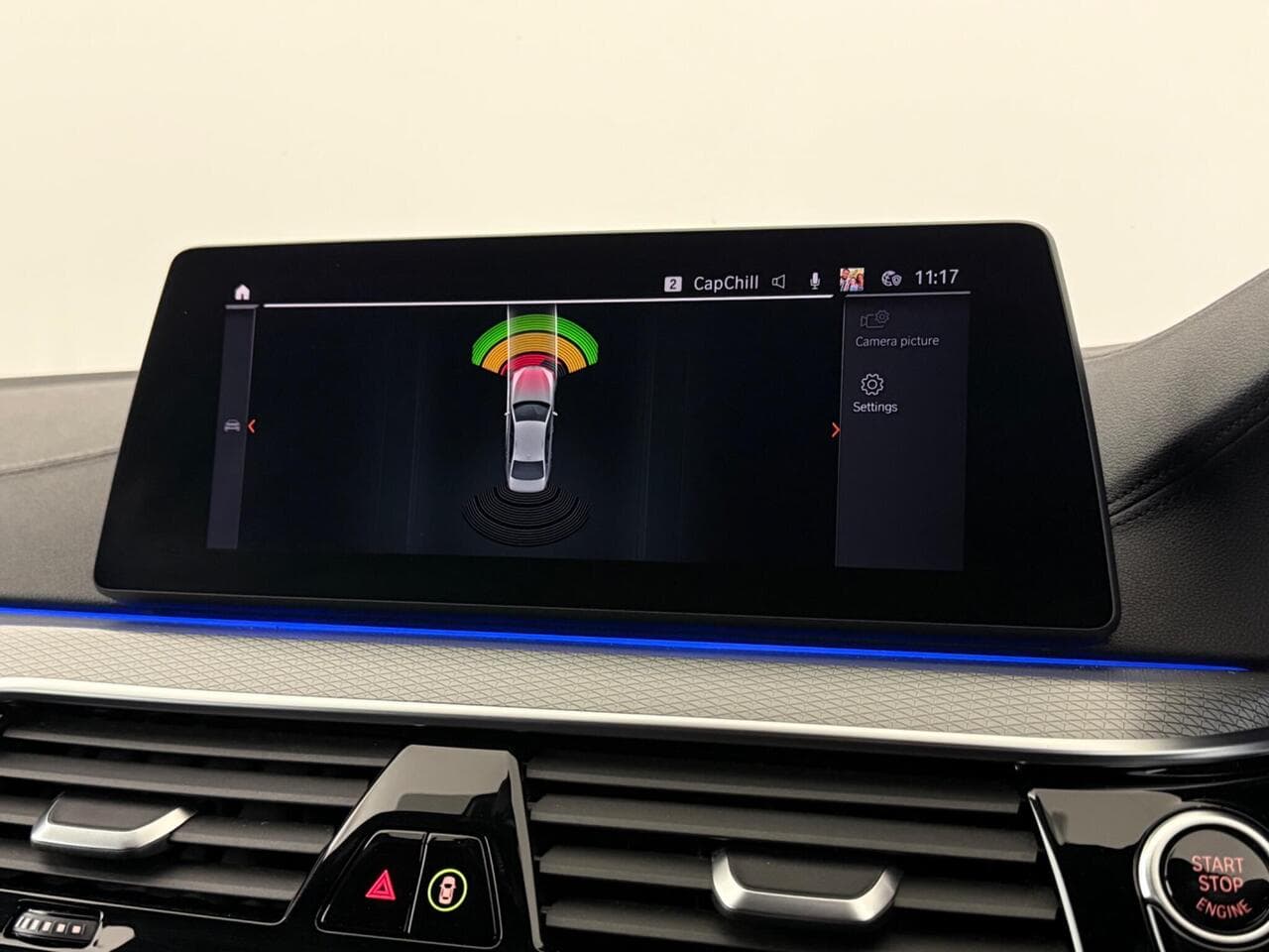 BMW 5 Series thumbnail Infotainment System