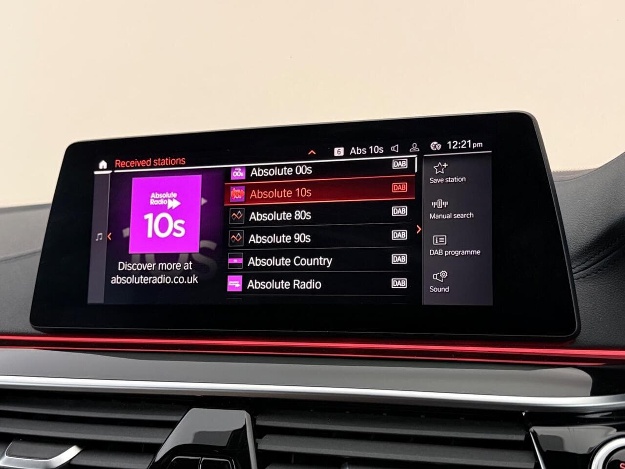 BMW 5 Series thumbnail Infotainment System