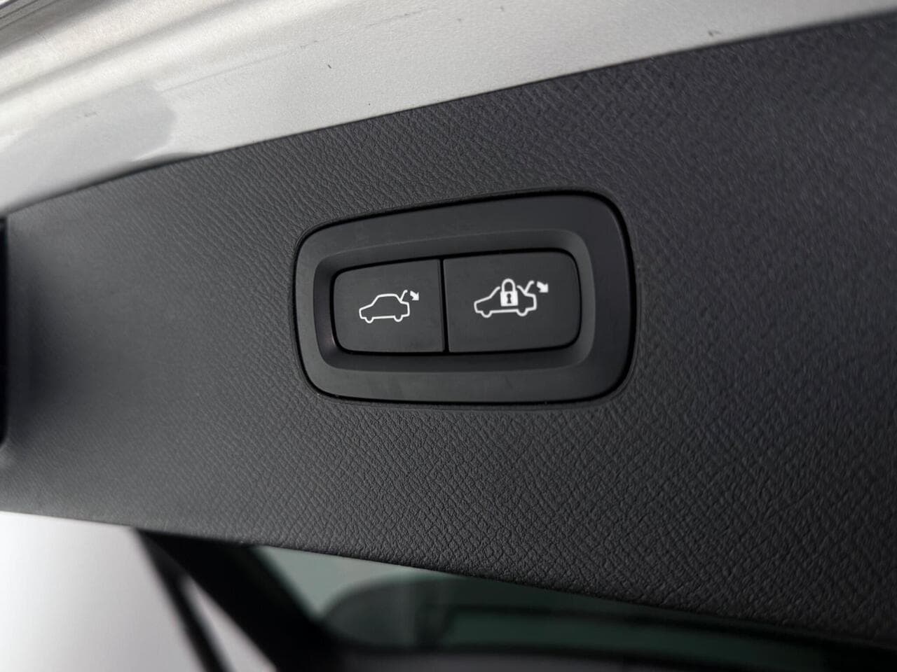 Volvo XC90 thumbnail Misc Controls