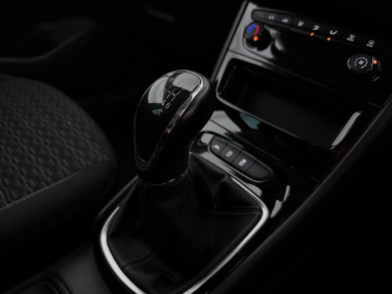Vauxhall Astra thumbnail Interior Front