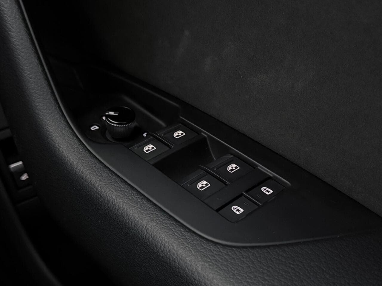 Audi A6 Avant thumbnail Misc Controls