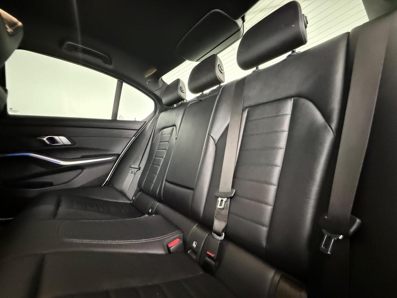 BMW 3 Series thumbnail Seats Rear