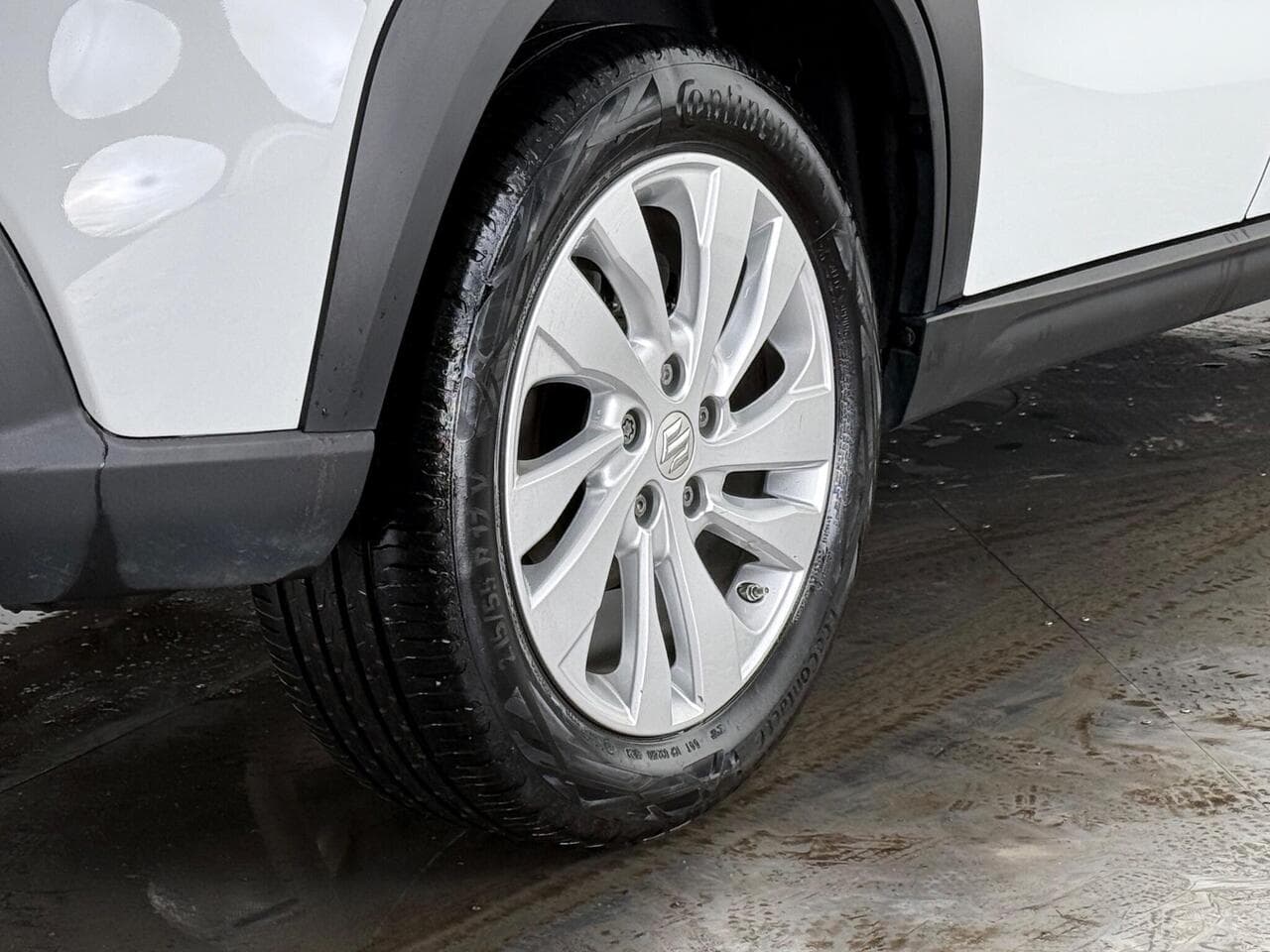 Suzuki S-Cross thumbnail Wheel
