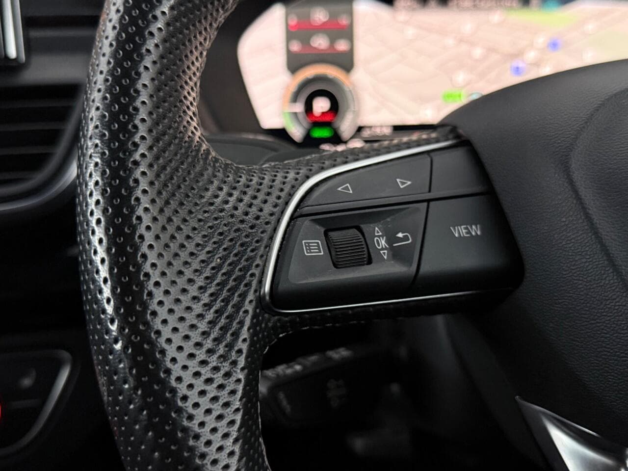 Audi Q5 thumbnail Misc Controls