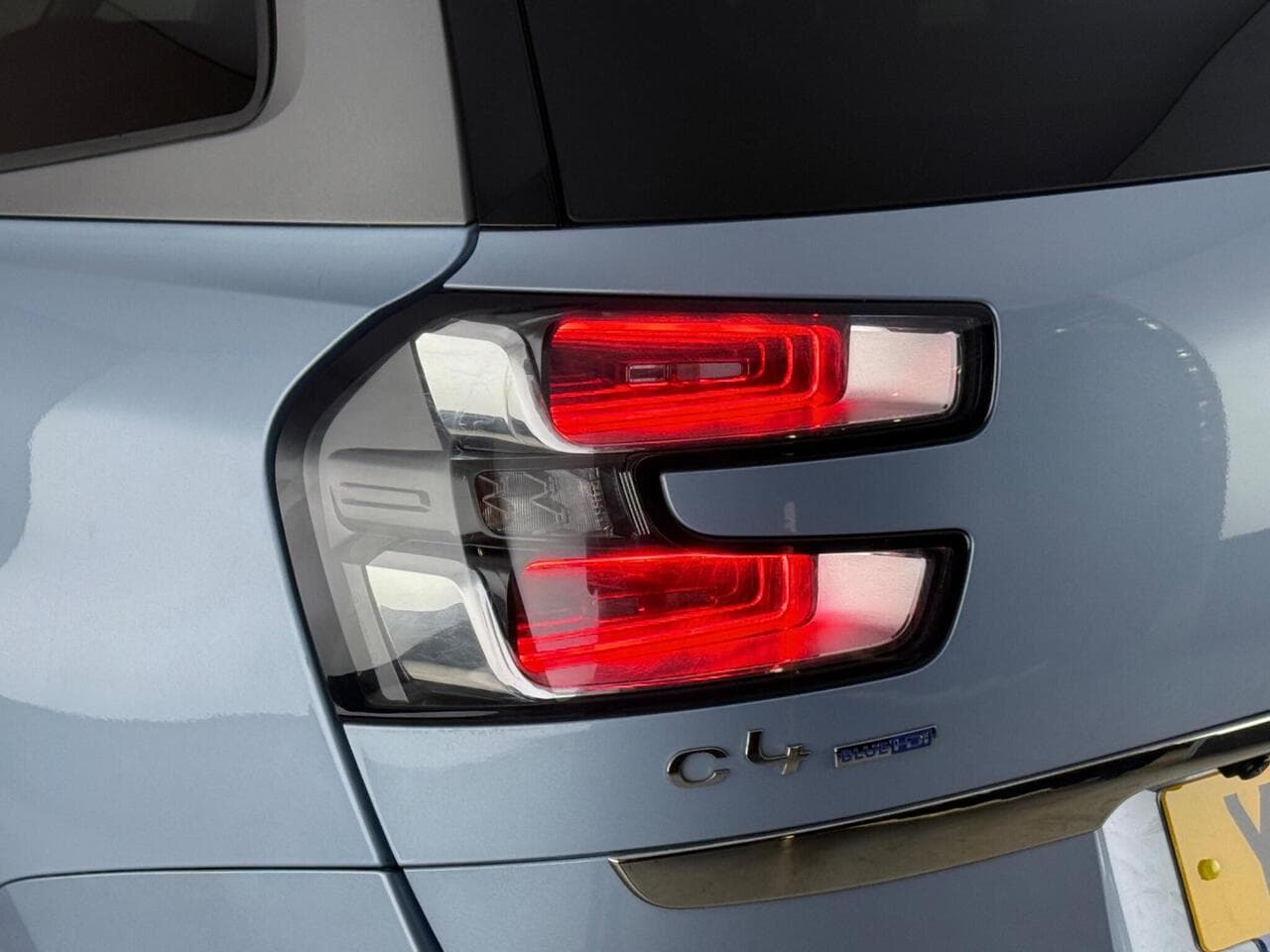 Citroen Grand C4 Picasso thumbnail Lights Rear