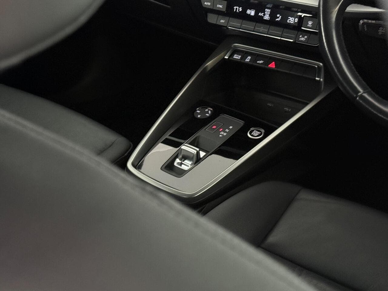 Audi A3 thumbnail Misc Controls