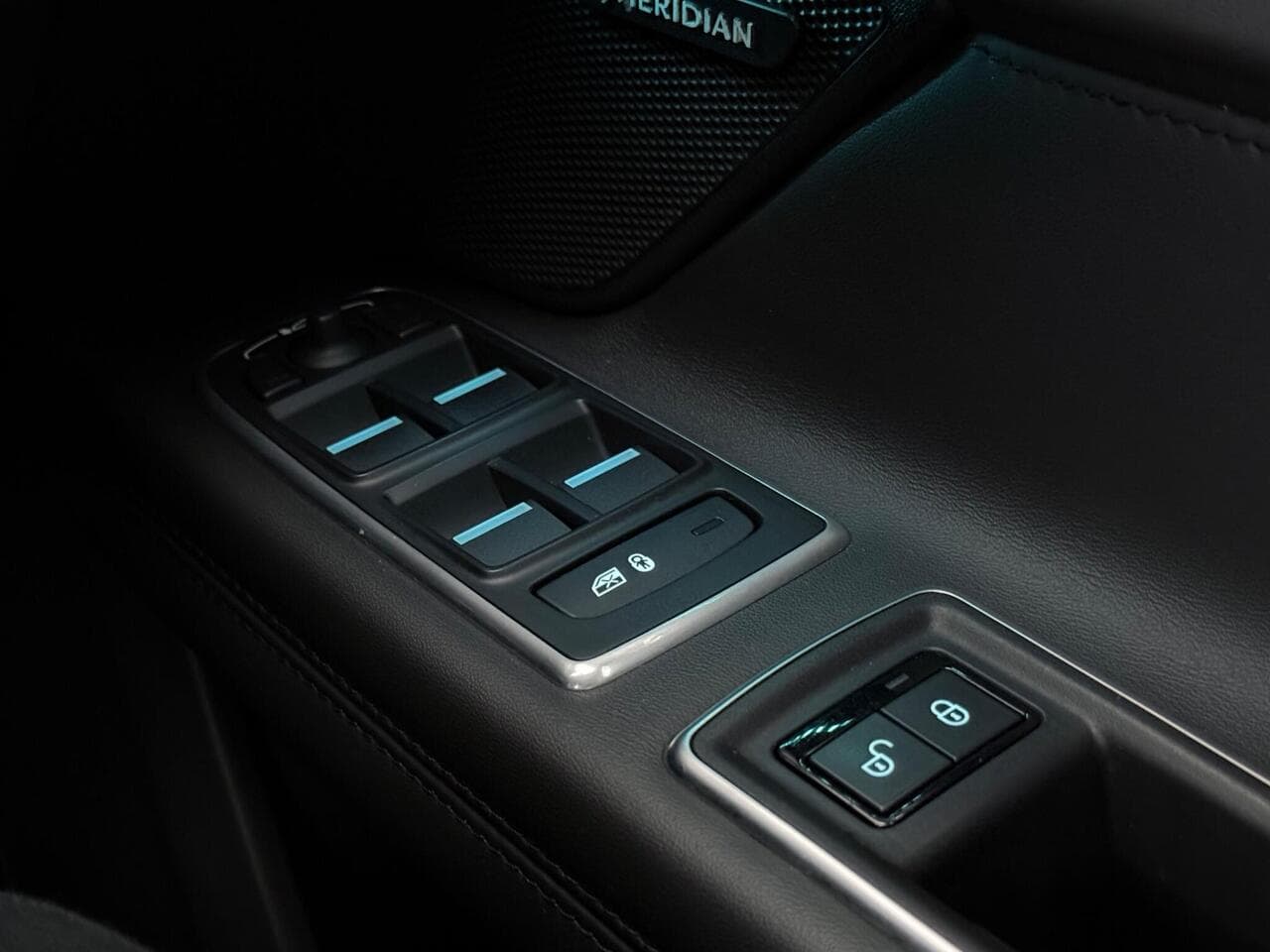 Jaguar XF thumbnail Misc Controls