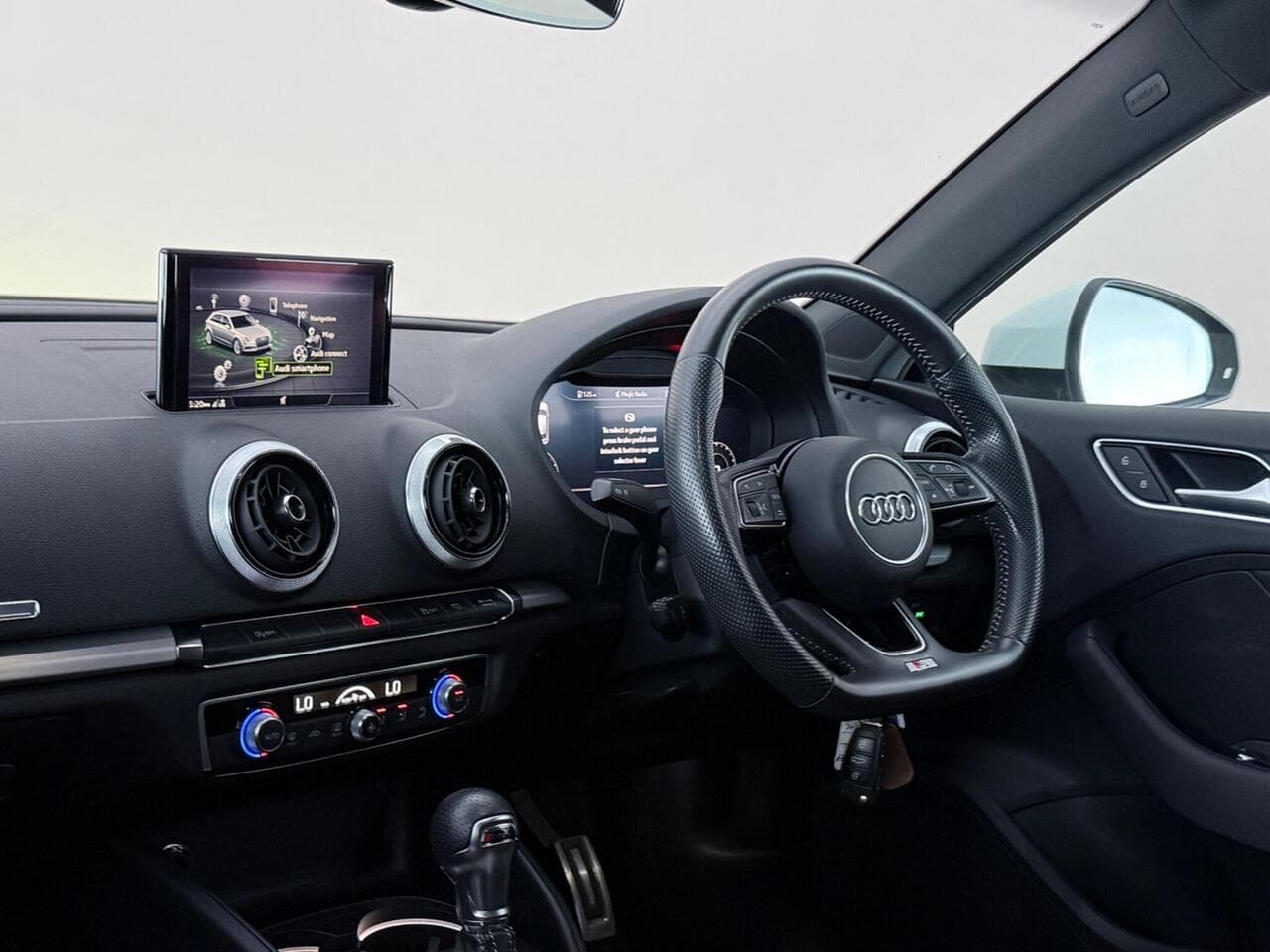 Audi A3 thumbnail Interior Front