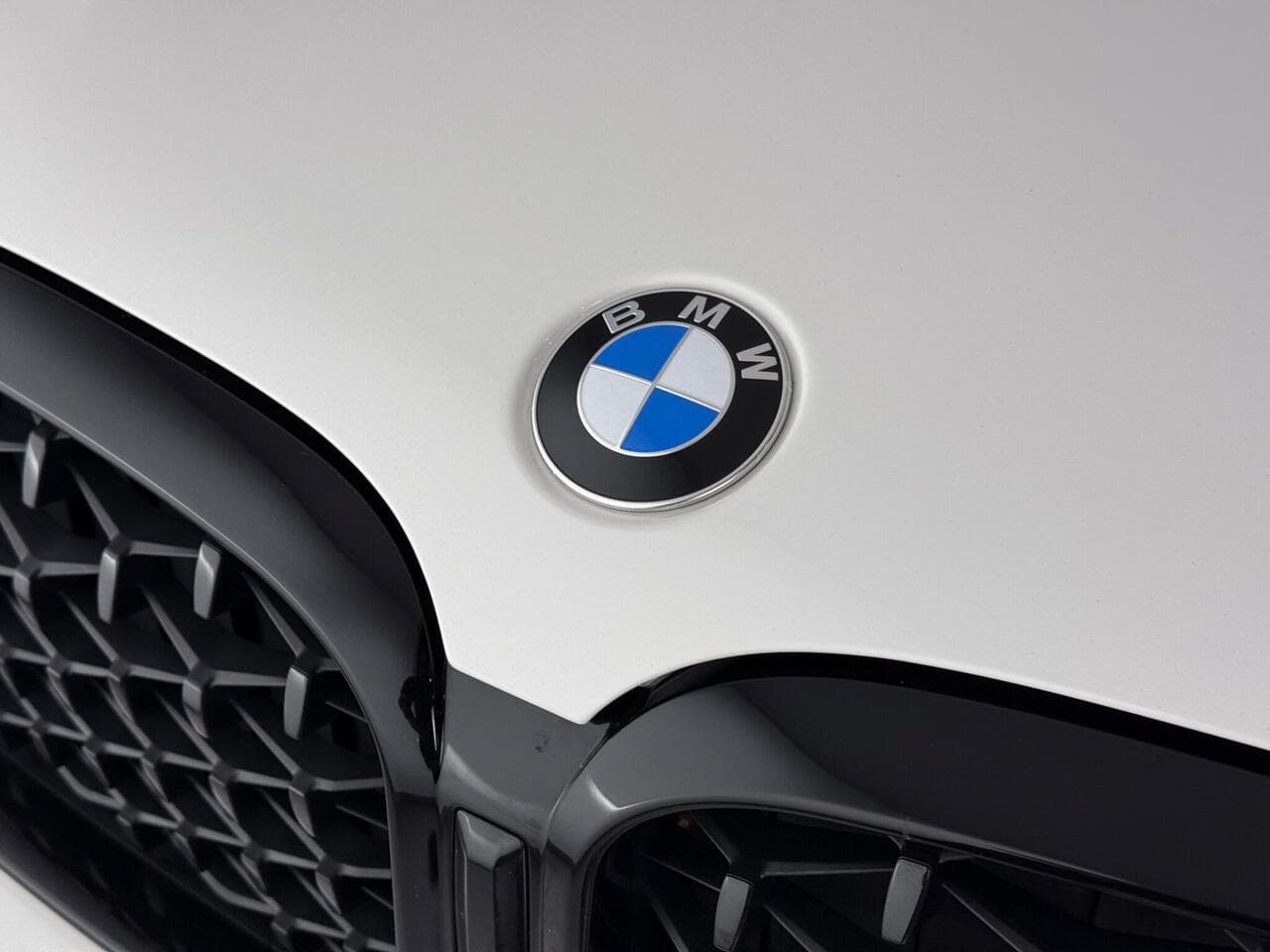 BMW X4 thumbnail Inconclusive