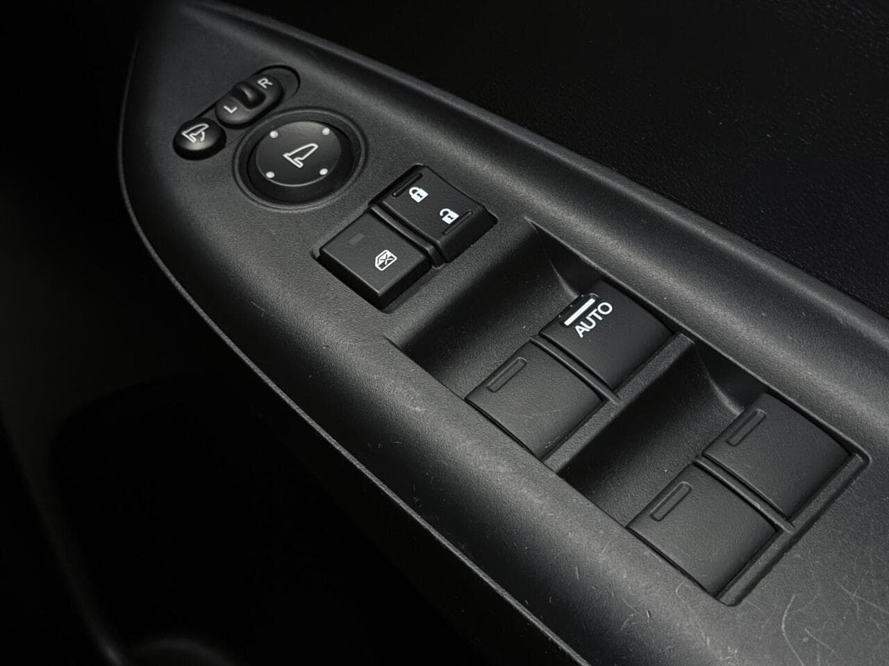 Honda Jazz thumbnail Misc Controls