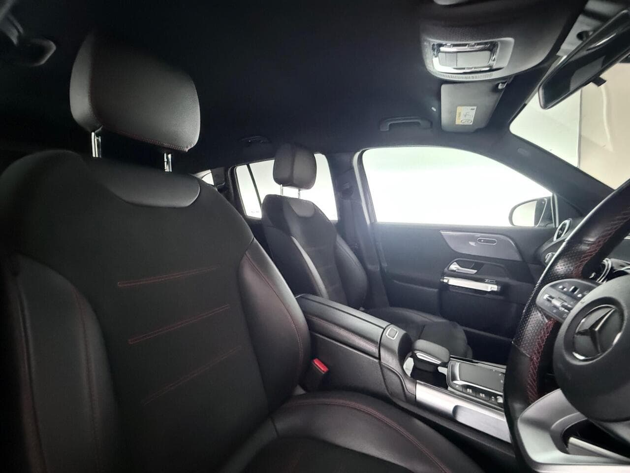 Mercedes-Benz GLB thumbnail Seat Driver