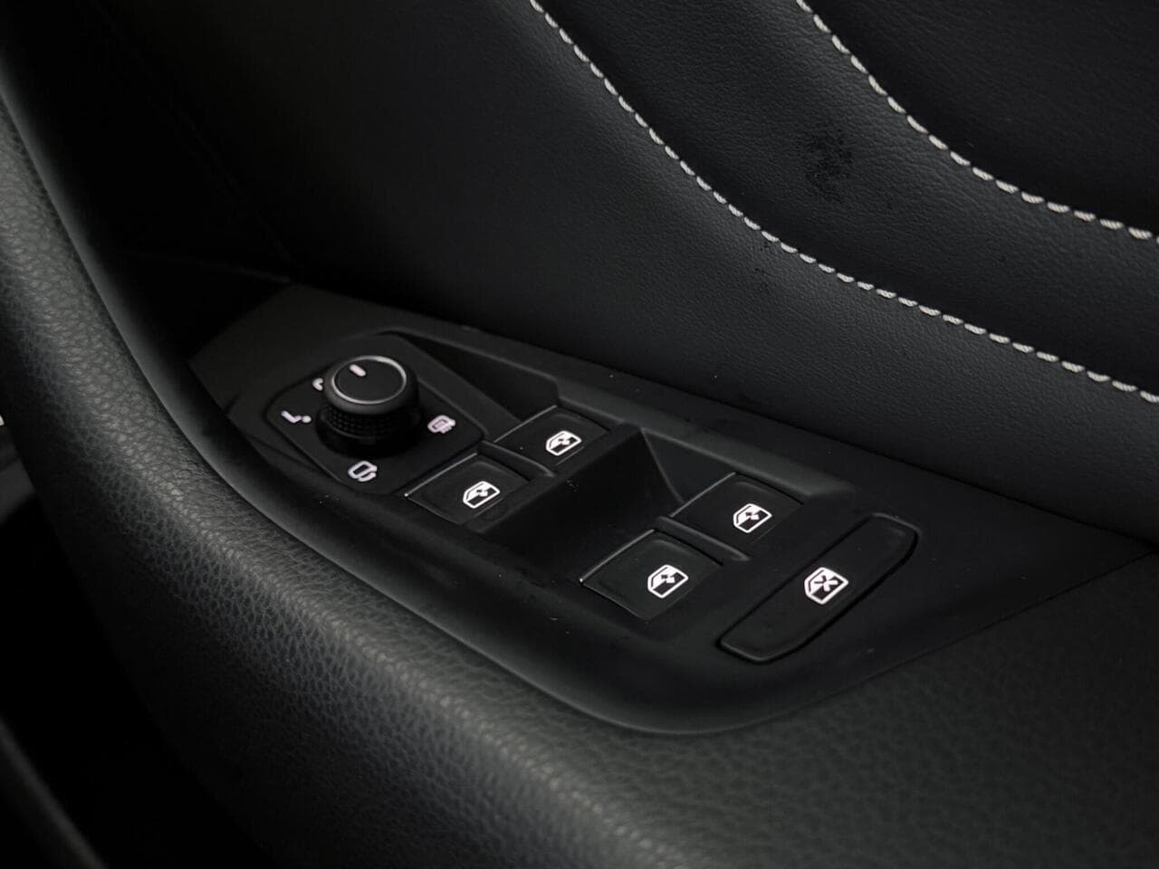 Volkswagen Passat thumbnail Misc Controls