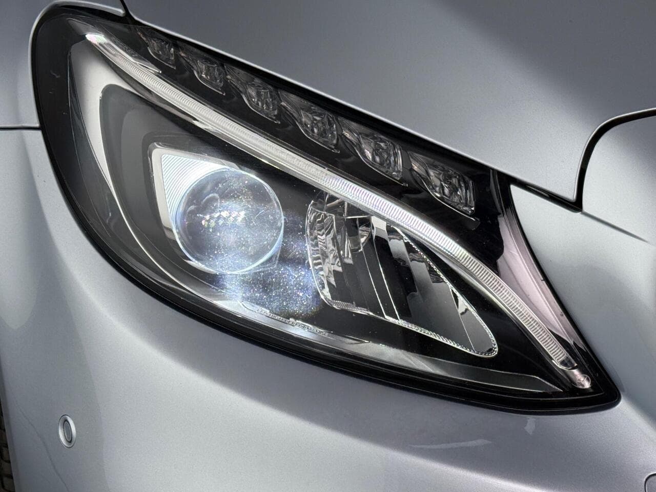 Mercedes-Benz C Class thumbnail Lights Front