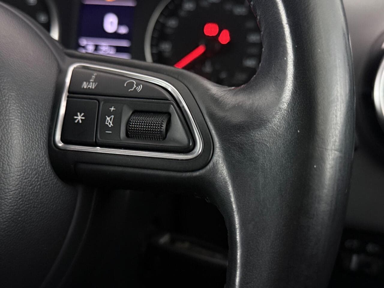 Audi A1 thumbnail Misc Controls