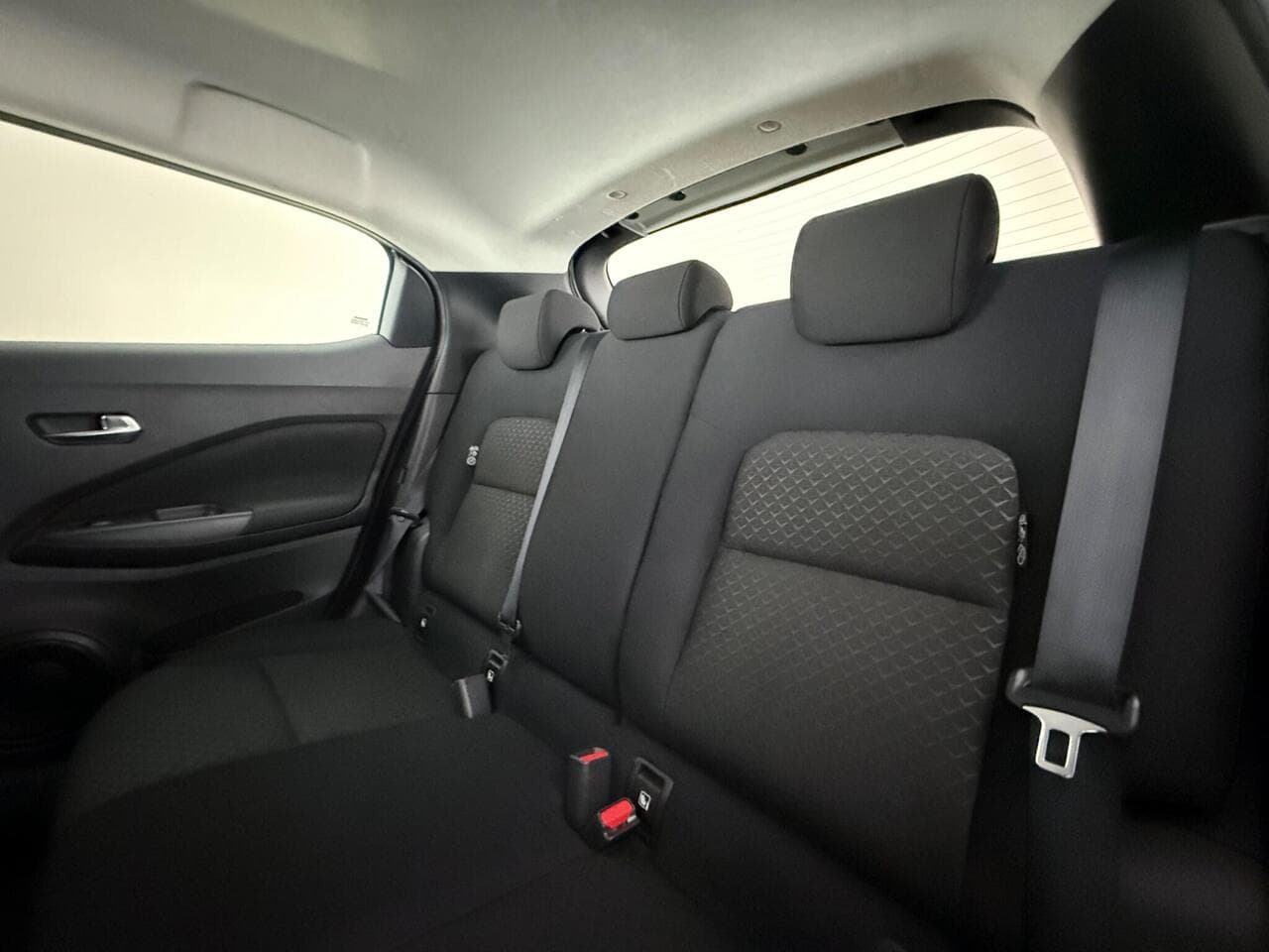 Nissan Juke thumbnail Seats Rear