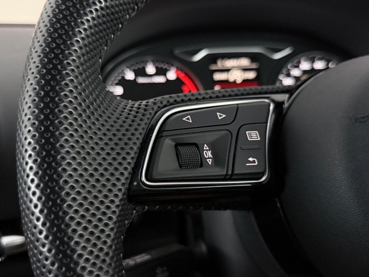 Audi A3 thumbnail Misc Controls
