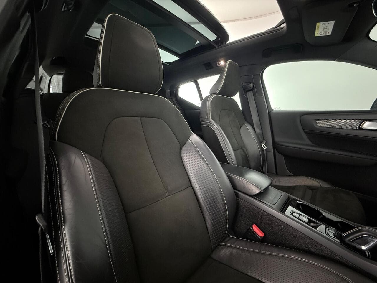 Volvo XC40 thumbnail Seat Driver