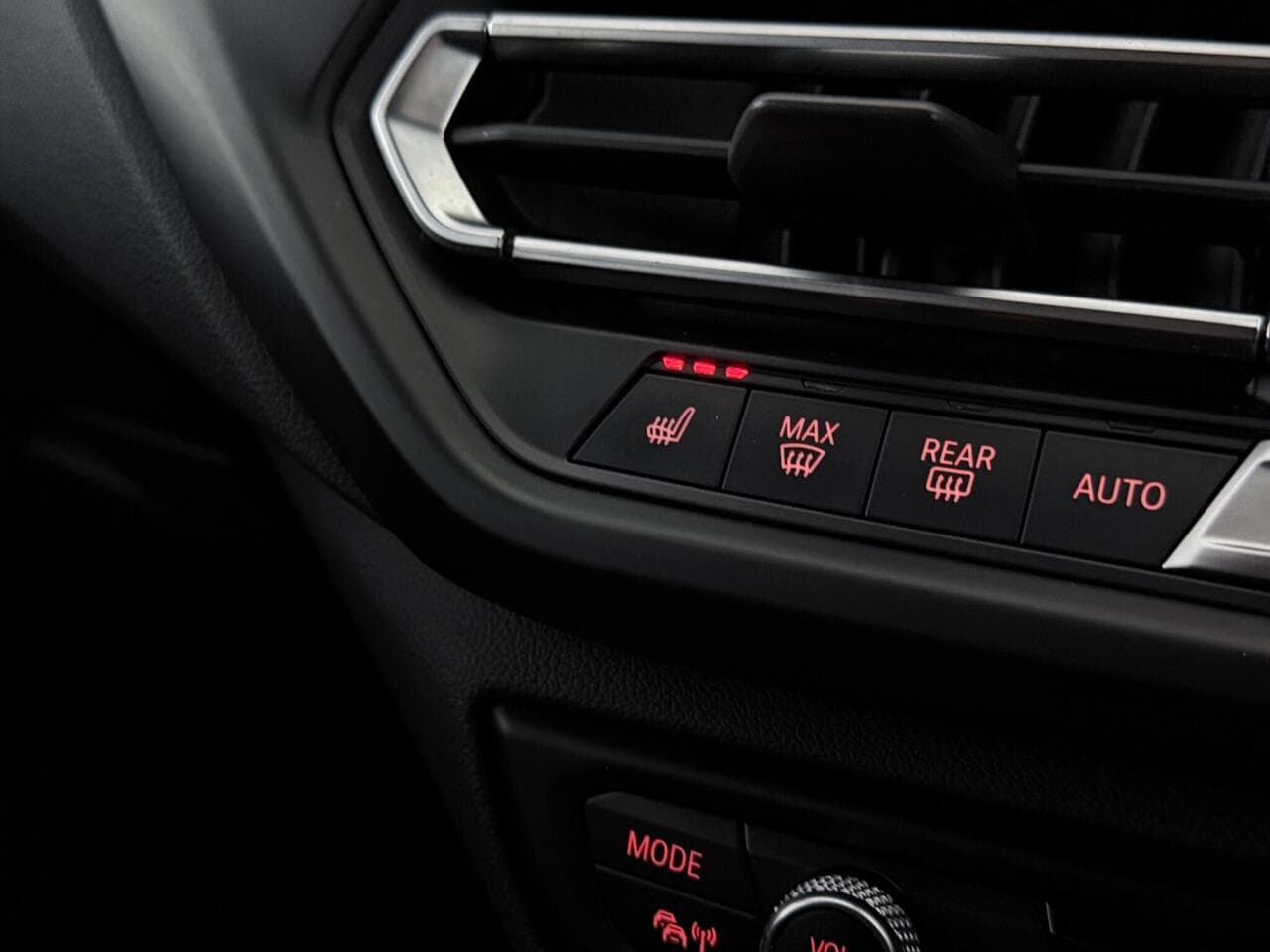 BMW 1 Series thumbnail Misc Controls