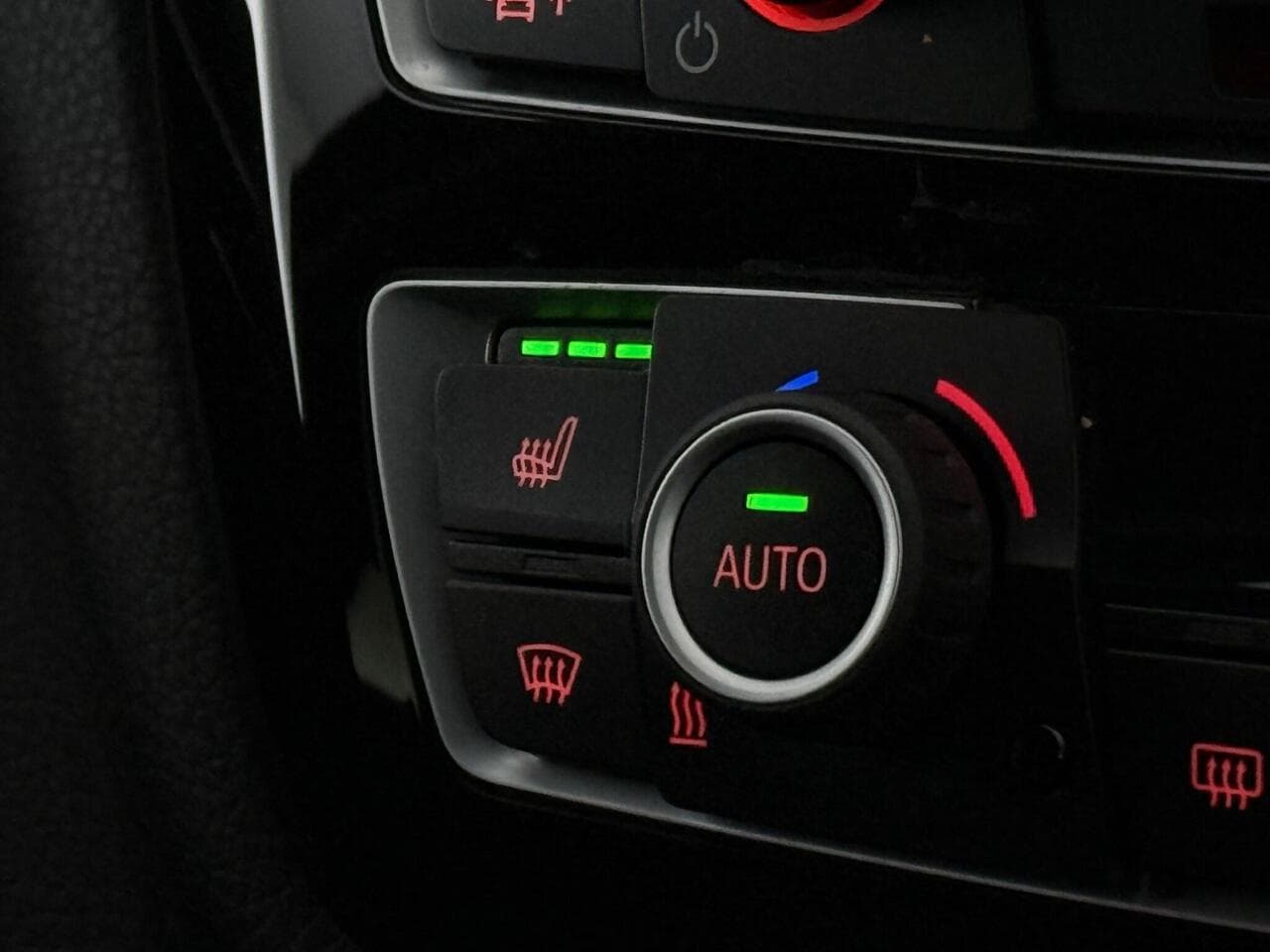 BMW 3 Series thumbnail Misc Controls