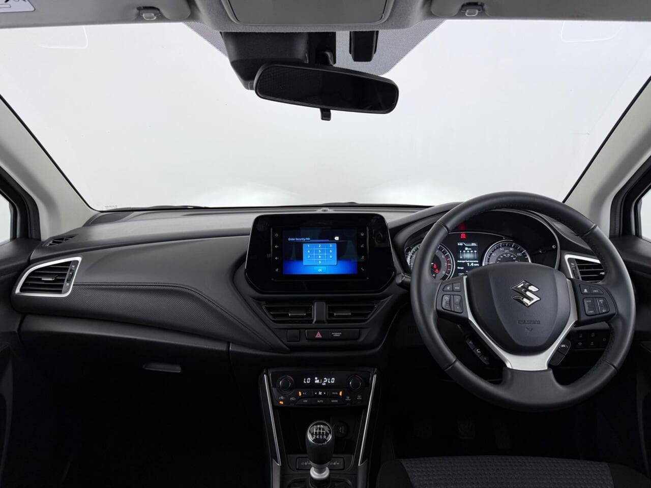 Suzuki S-Cross thumbnail Interior Front