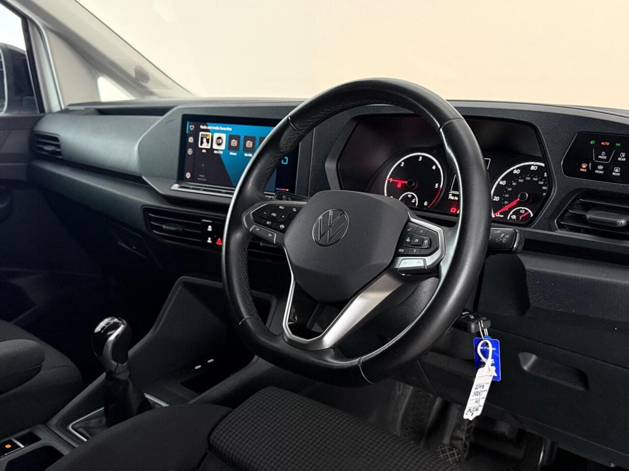 Volkswagen Caddy thumbnail Interior Front