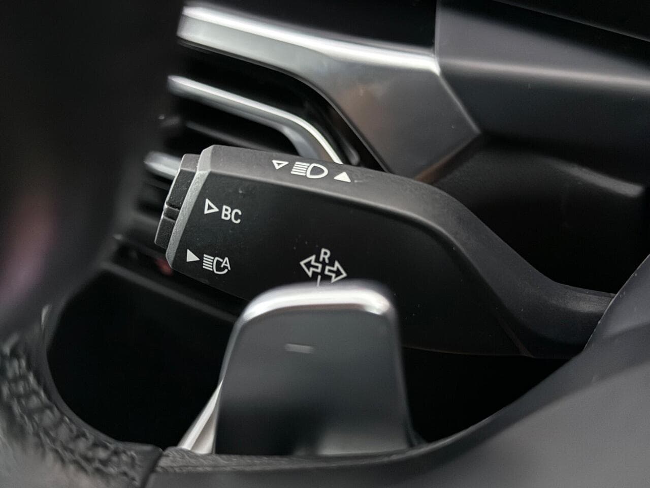 BMW 2 Series thumbnail Misc Controls