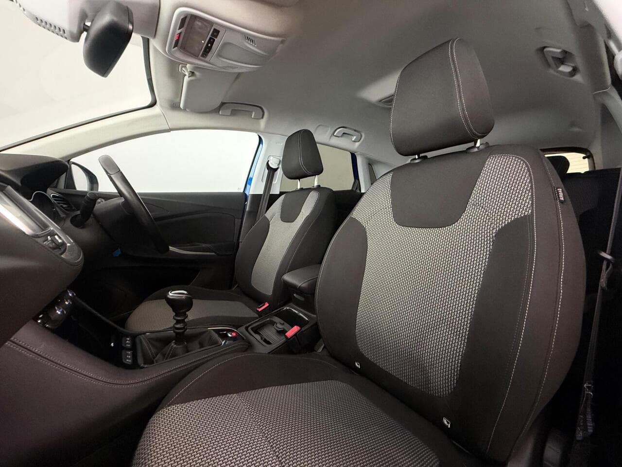 Vauxhall Grandland X thumbnail Seat Front Passenger
