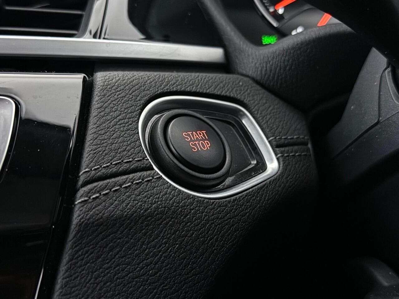 BMW X2 thumbnail Misc Controls