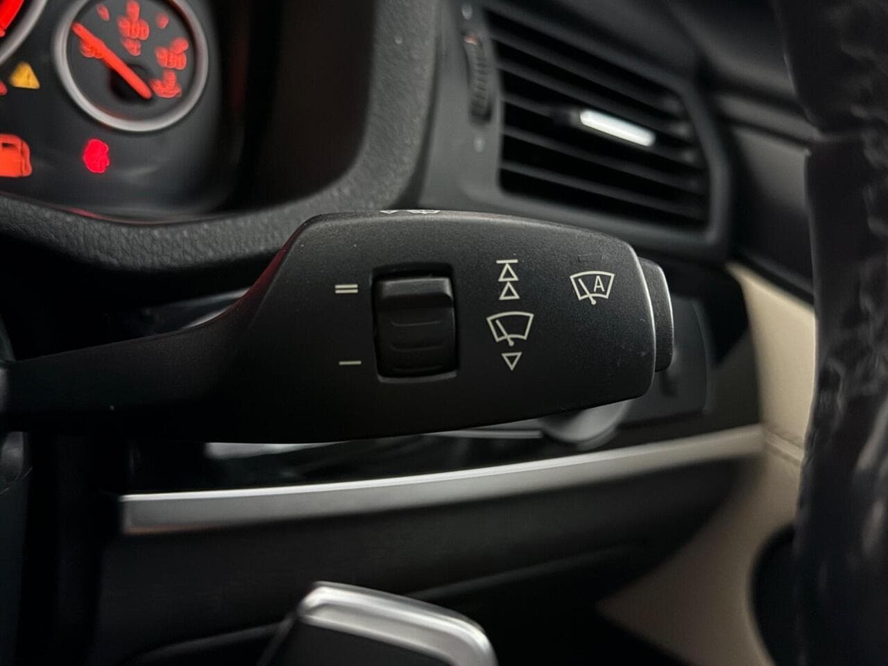 BMW X4 thumbnail Misc Controls