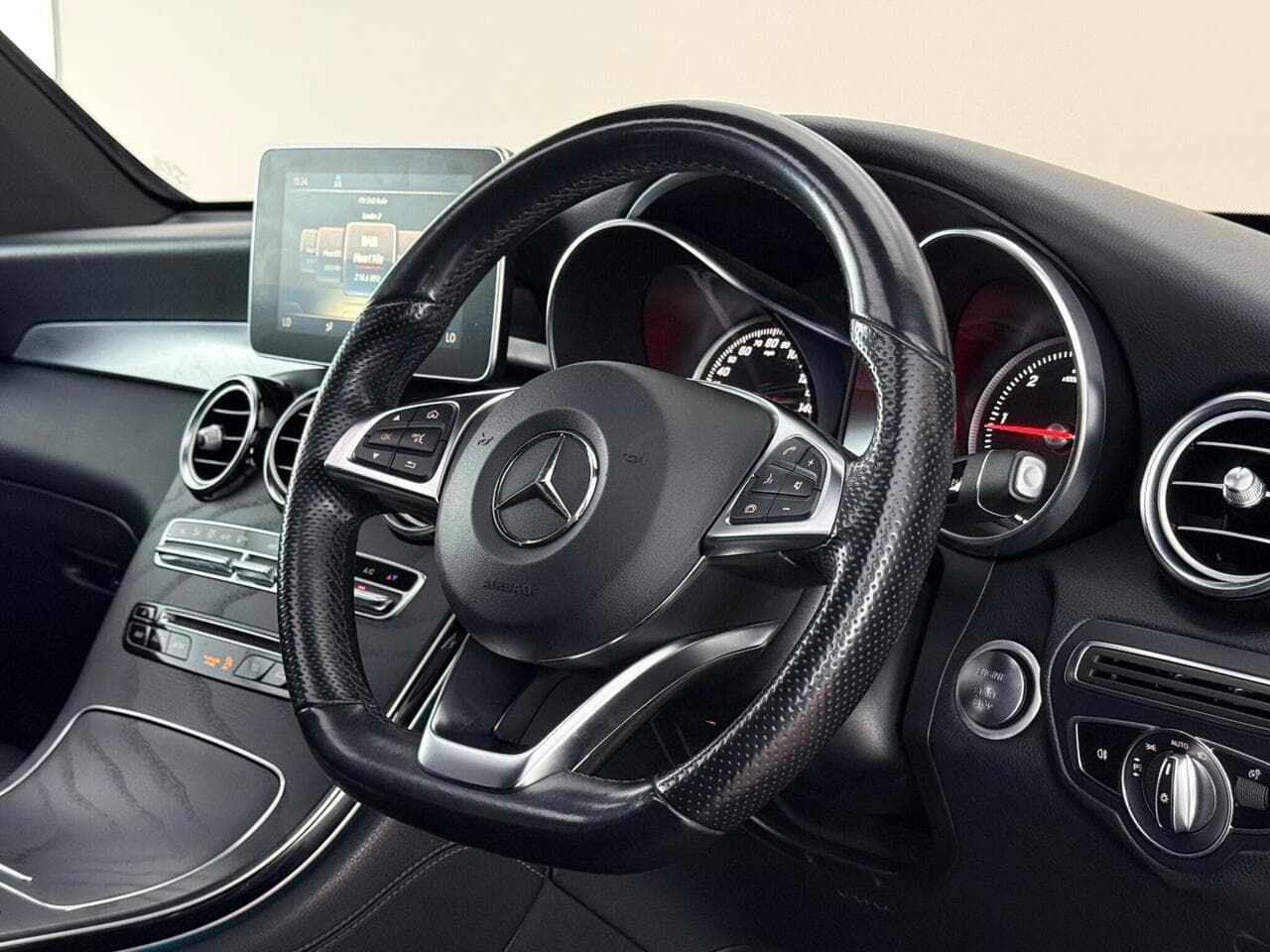 Mercedes-Benz GLC thumbnail Steering Wheel
