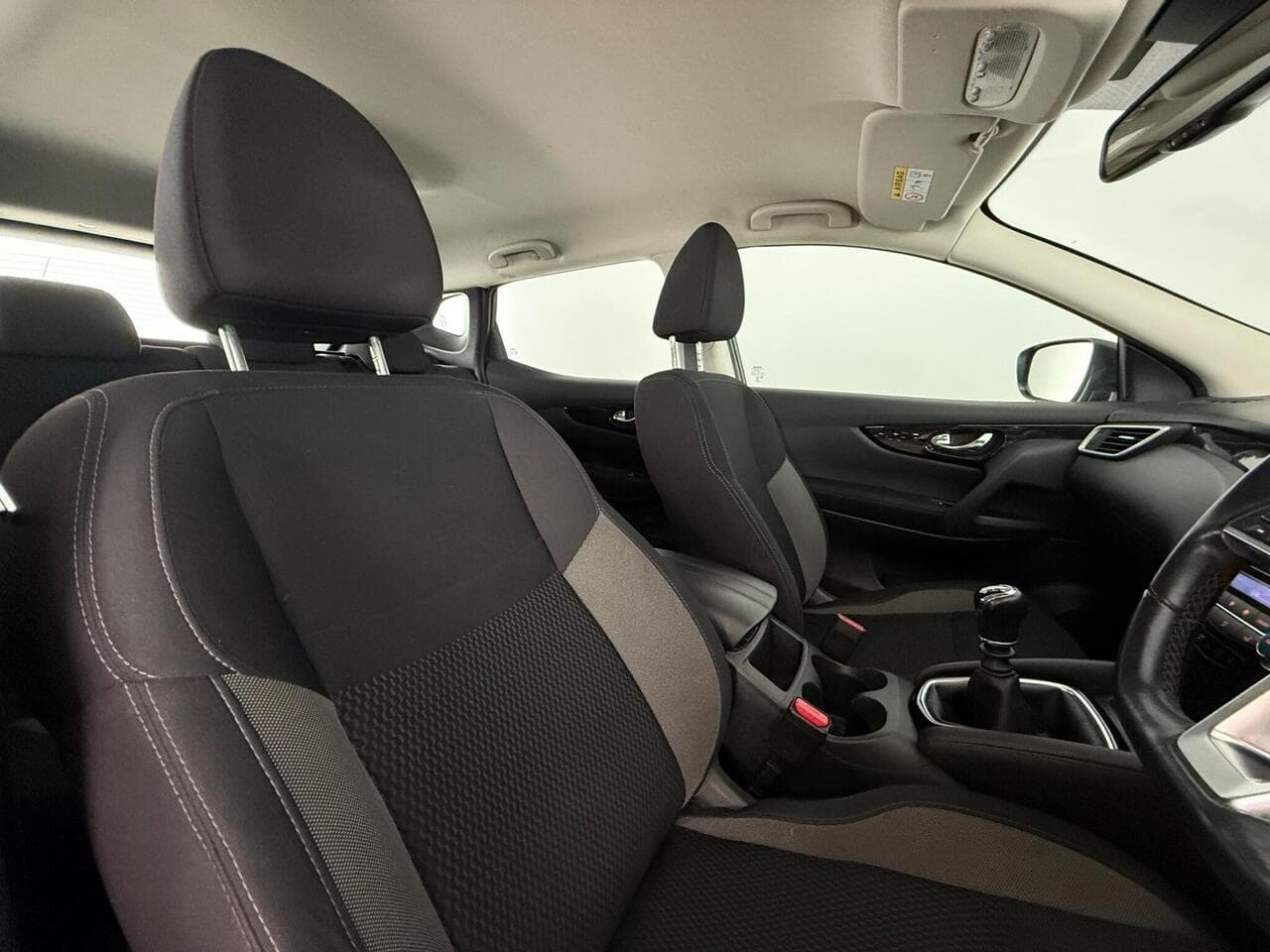 Nissan Qashqai thumbnail Seat Driver