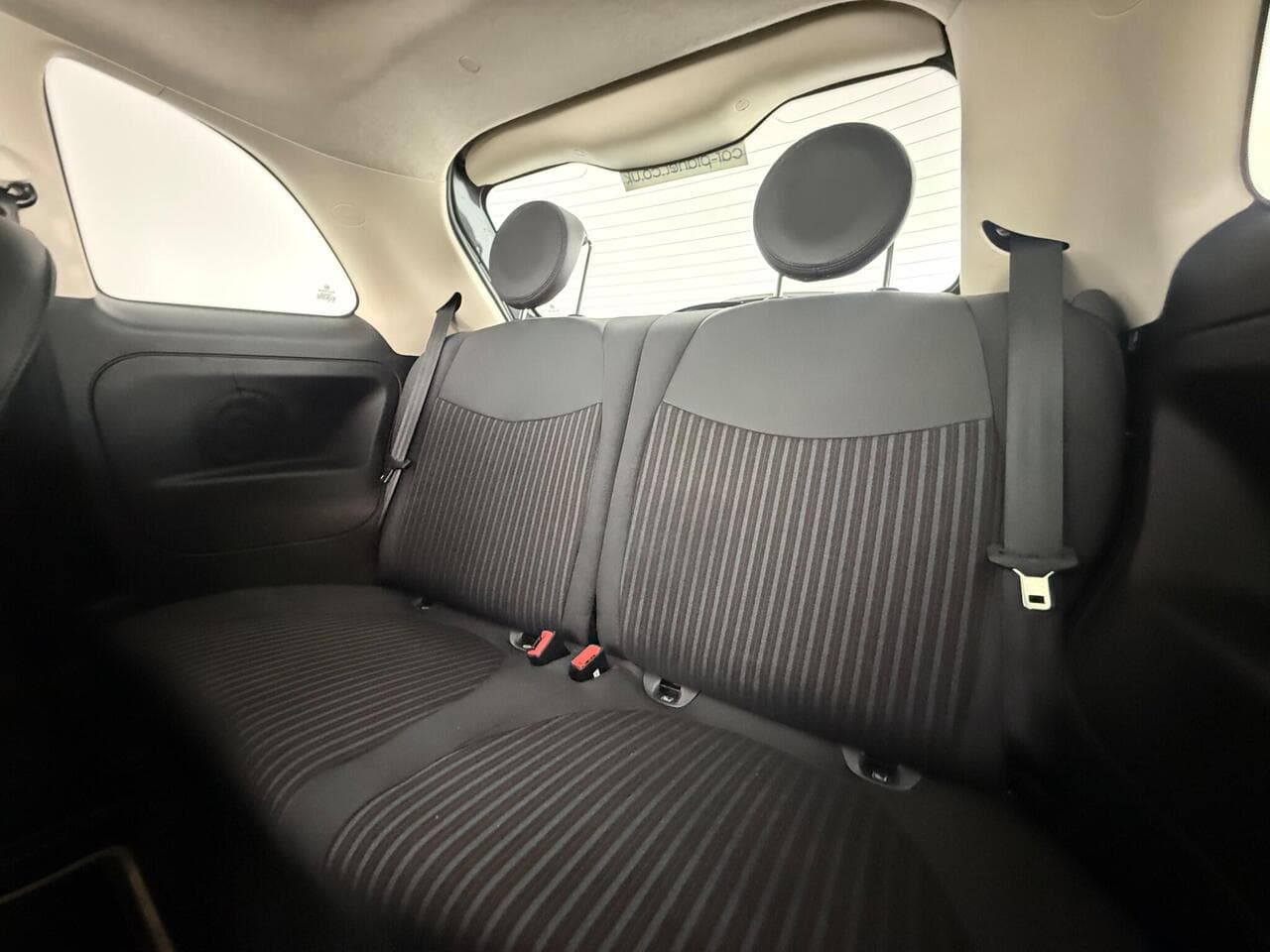 Fiat 500 thumbnail Seats Rear