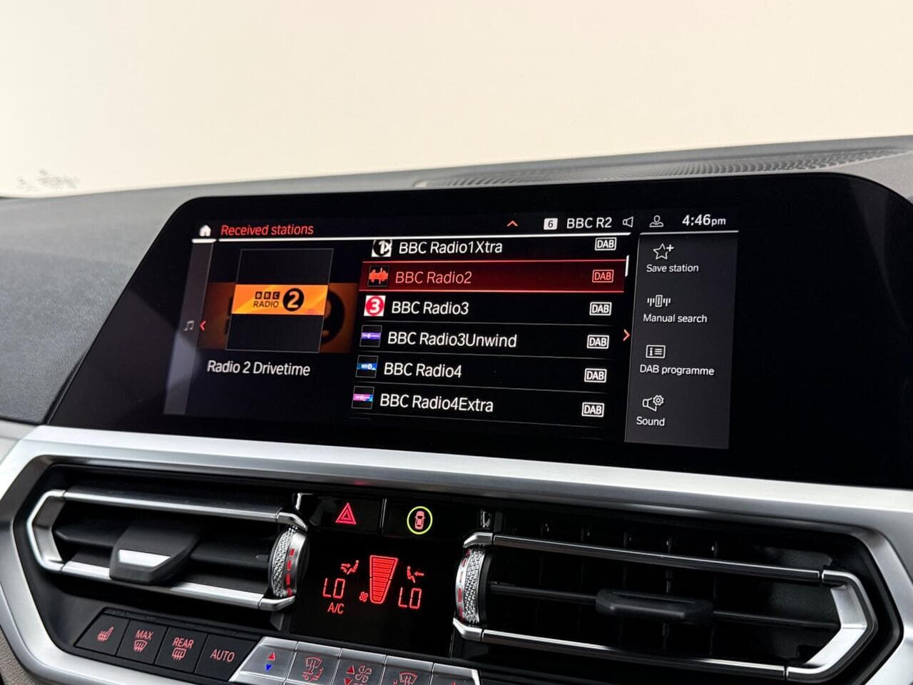 BMW 3 Series thumbnail Infotainment System
