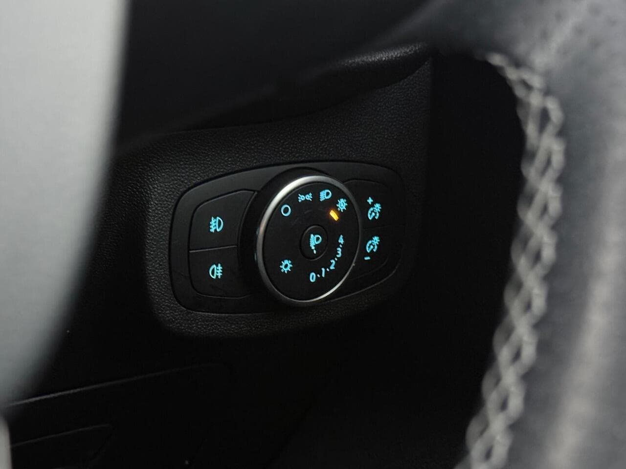 Ford Fiesta thumbnail Misc Controls