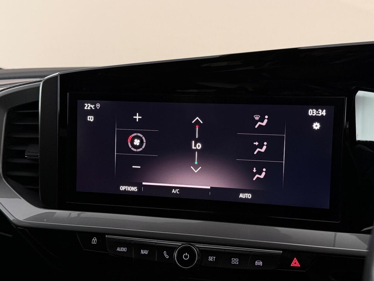 Vauxhall Mokka thumbnail Infotainment System