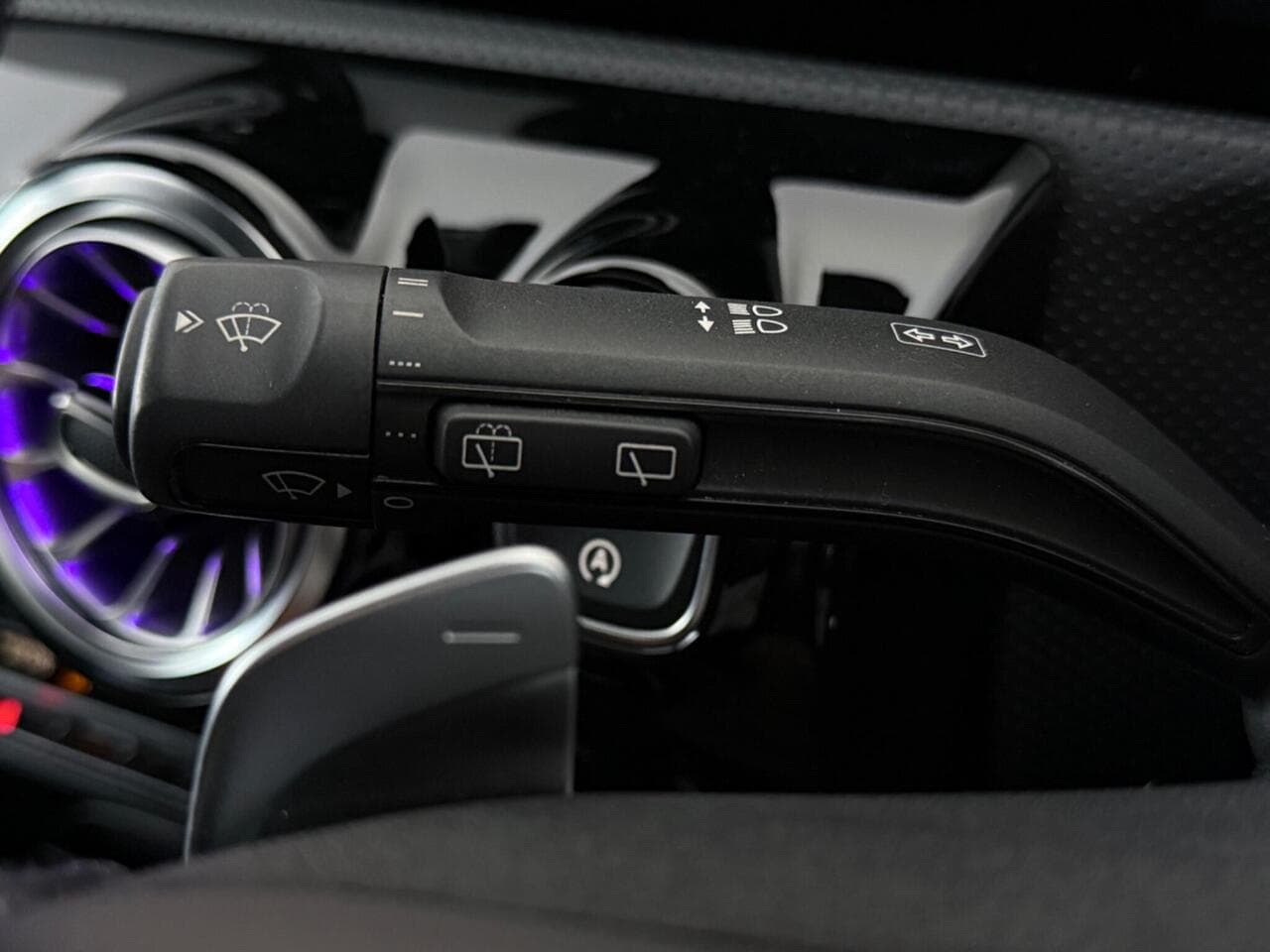 Mercedes-Benz A Class thumbnail Misc Controls