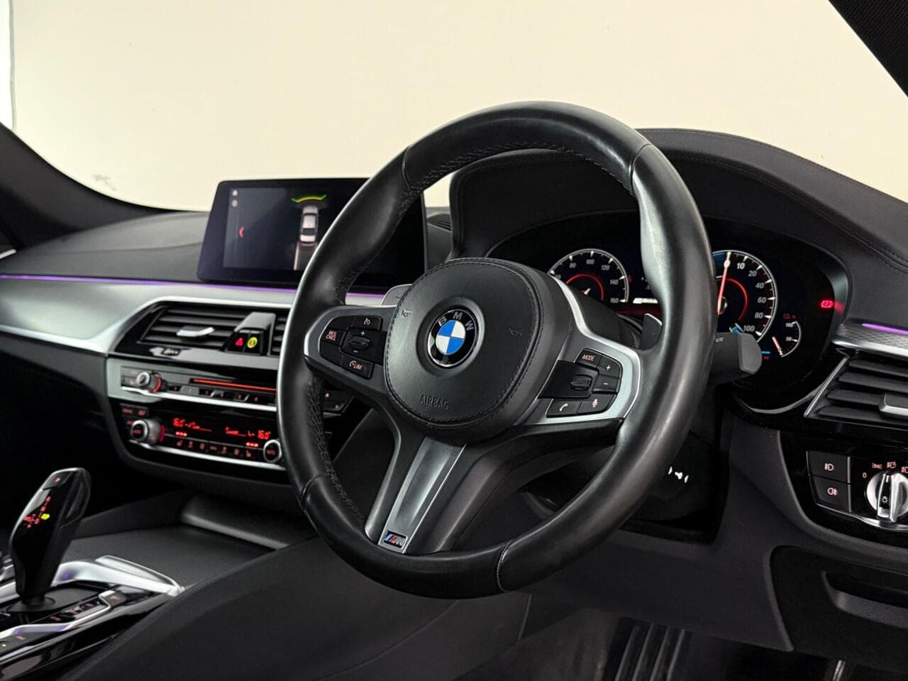 BMW 5 Series thumbnail Steering Wheel