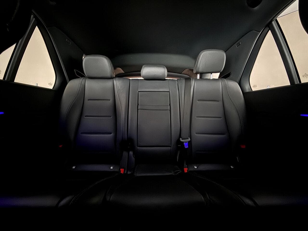 Mercedes-Benz GLE thumbnail Seats Rear