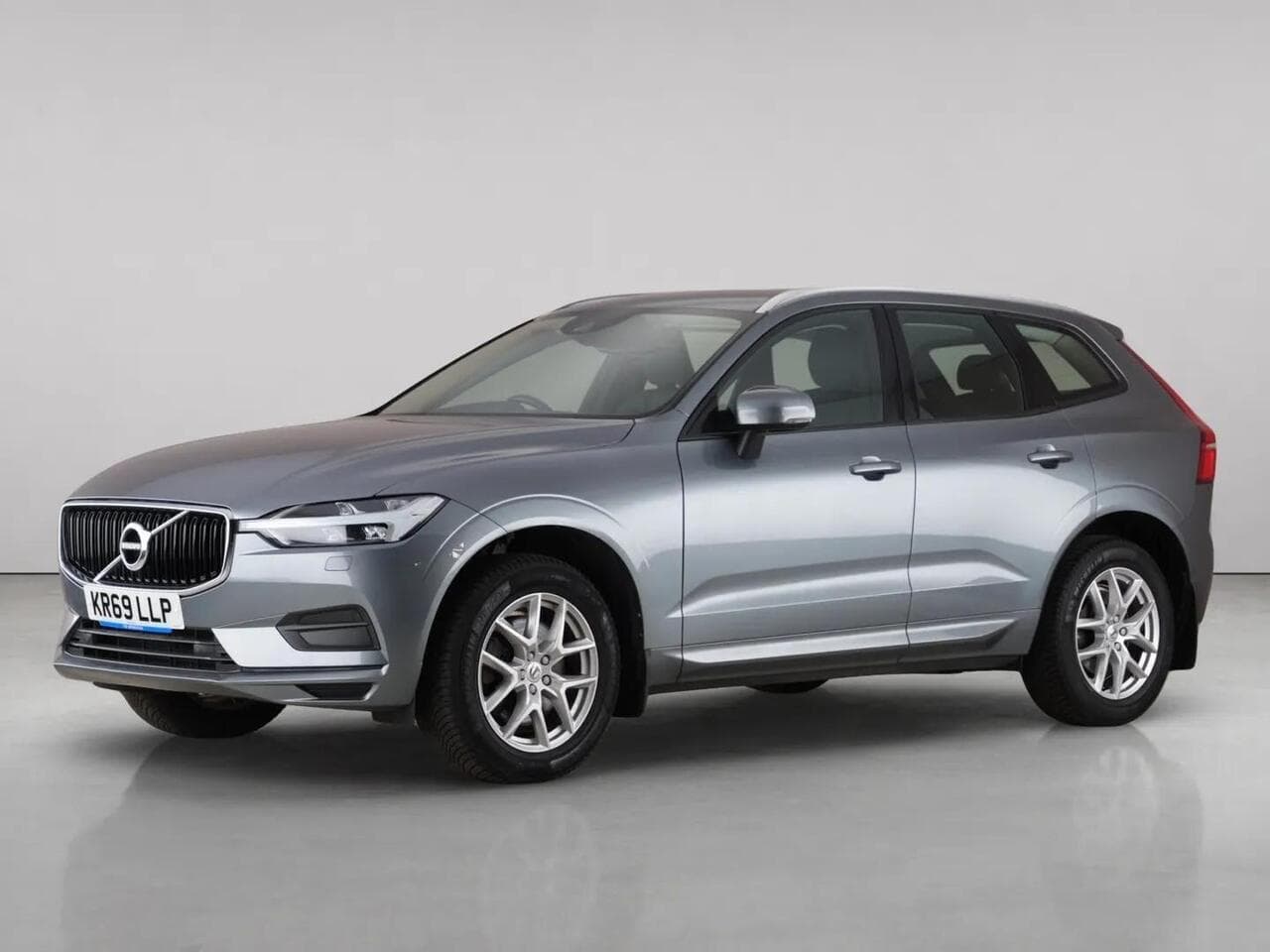 Volvo XC60 thumbnail Front Left