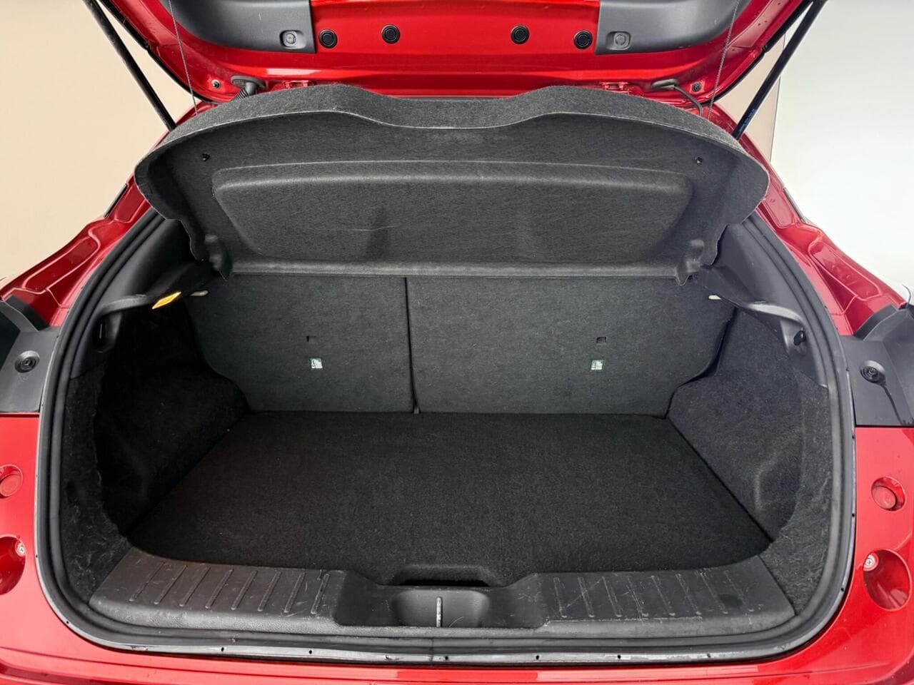 Nissan Juke thumbnail Boot