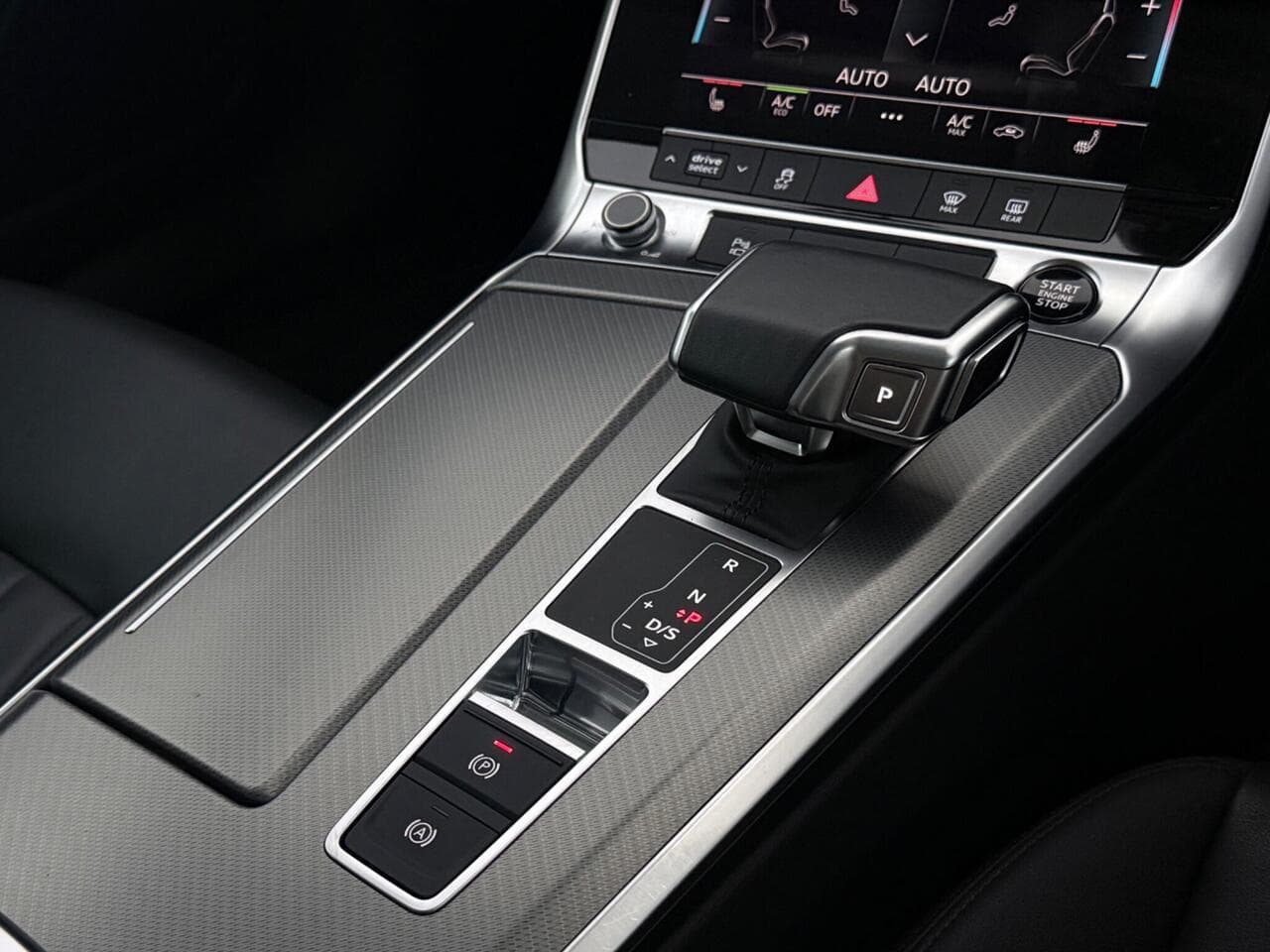 Audi A6 Saloon thumbnail Interior Front