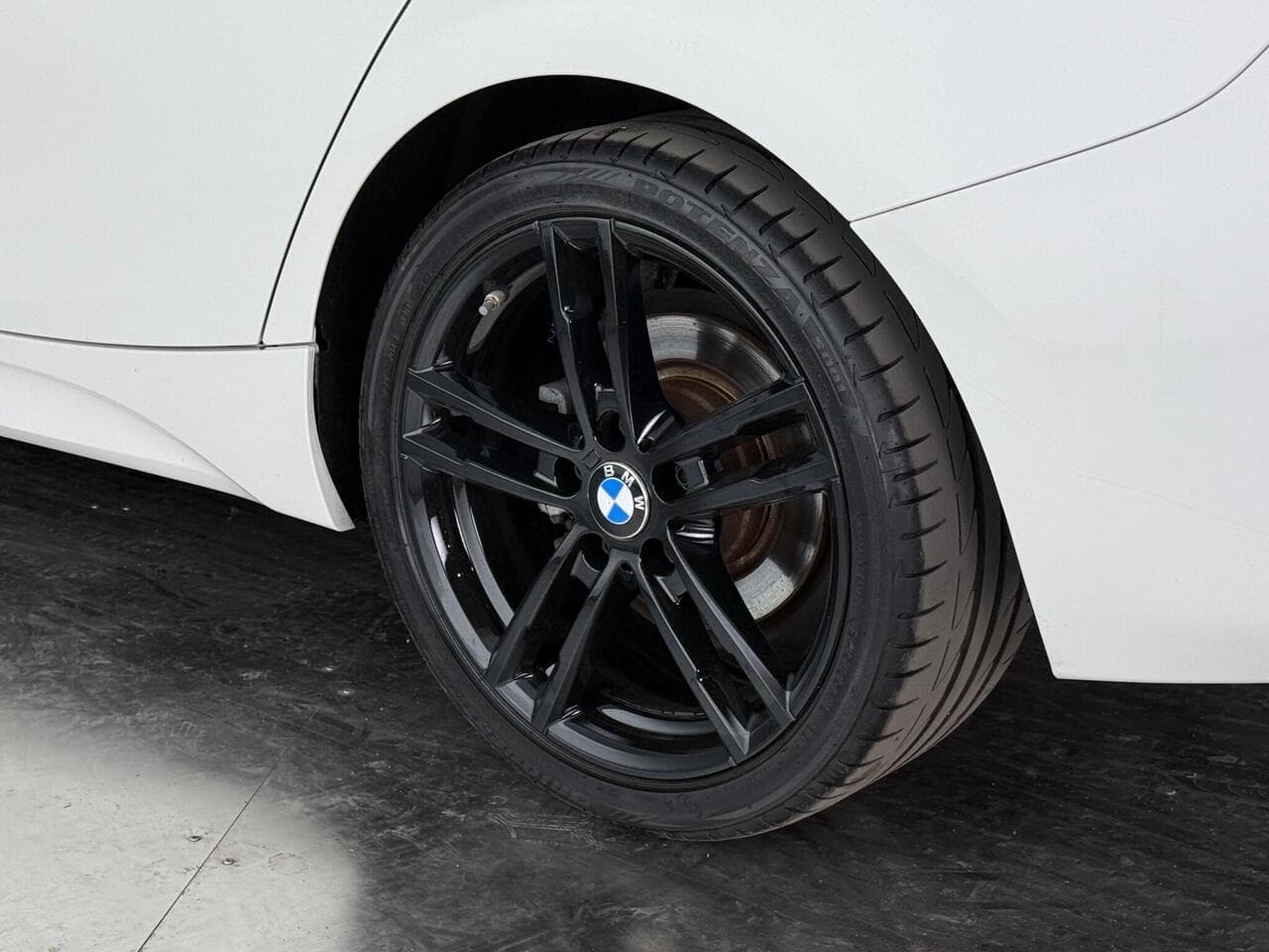 BMW 1 Series thumbnail Wheel