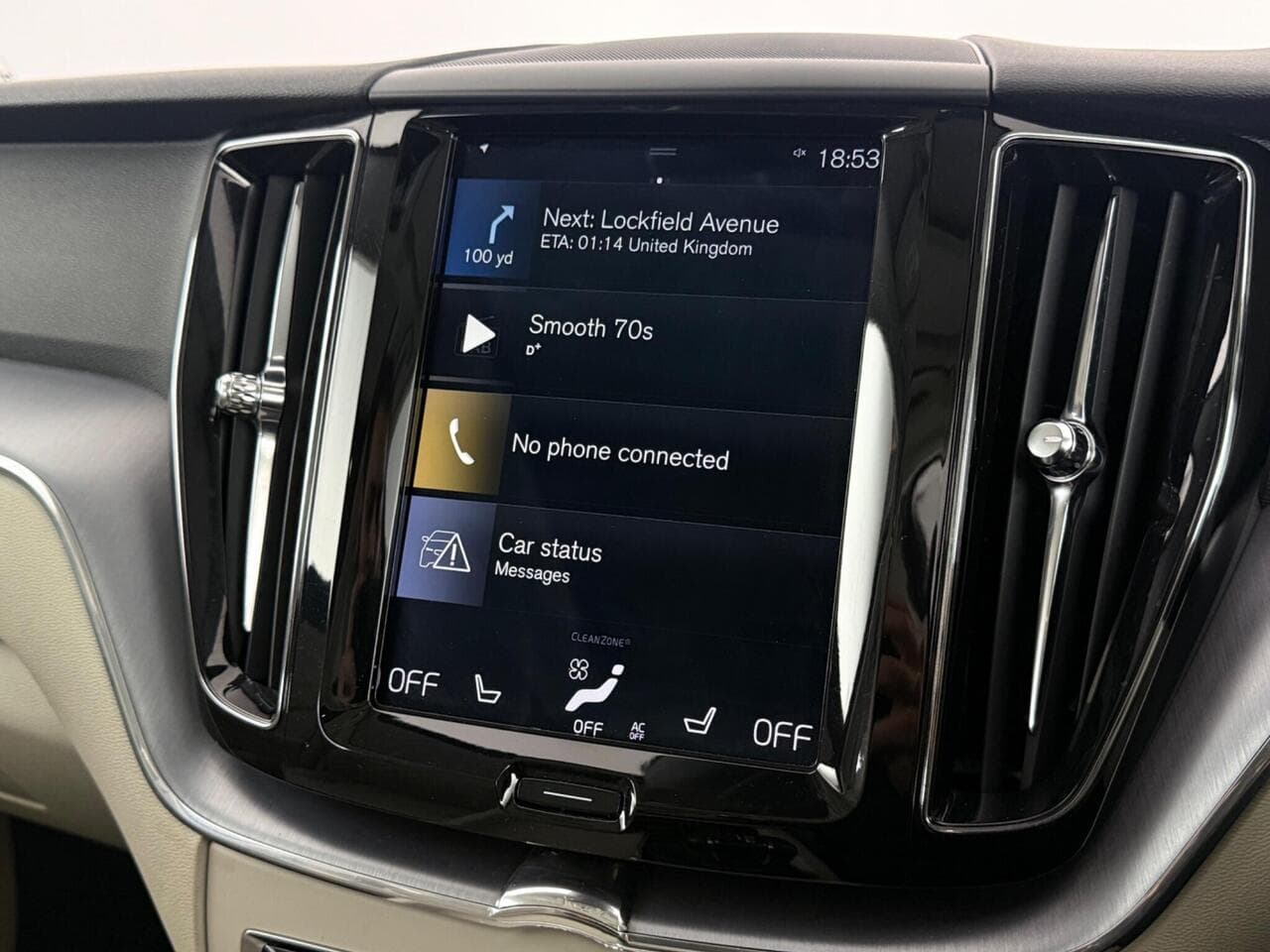 Volvo XC60 thumbnail Infotainment System