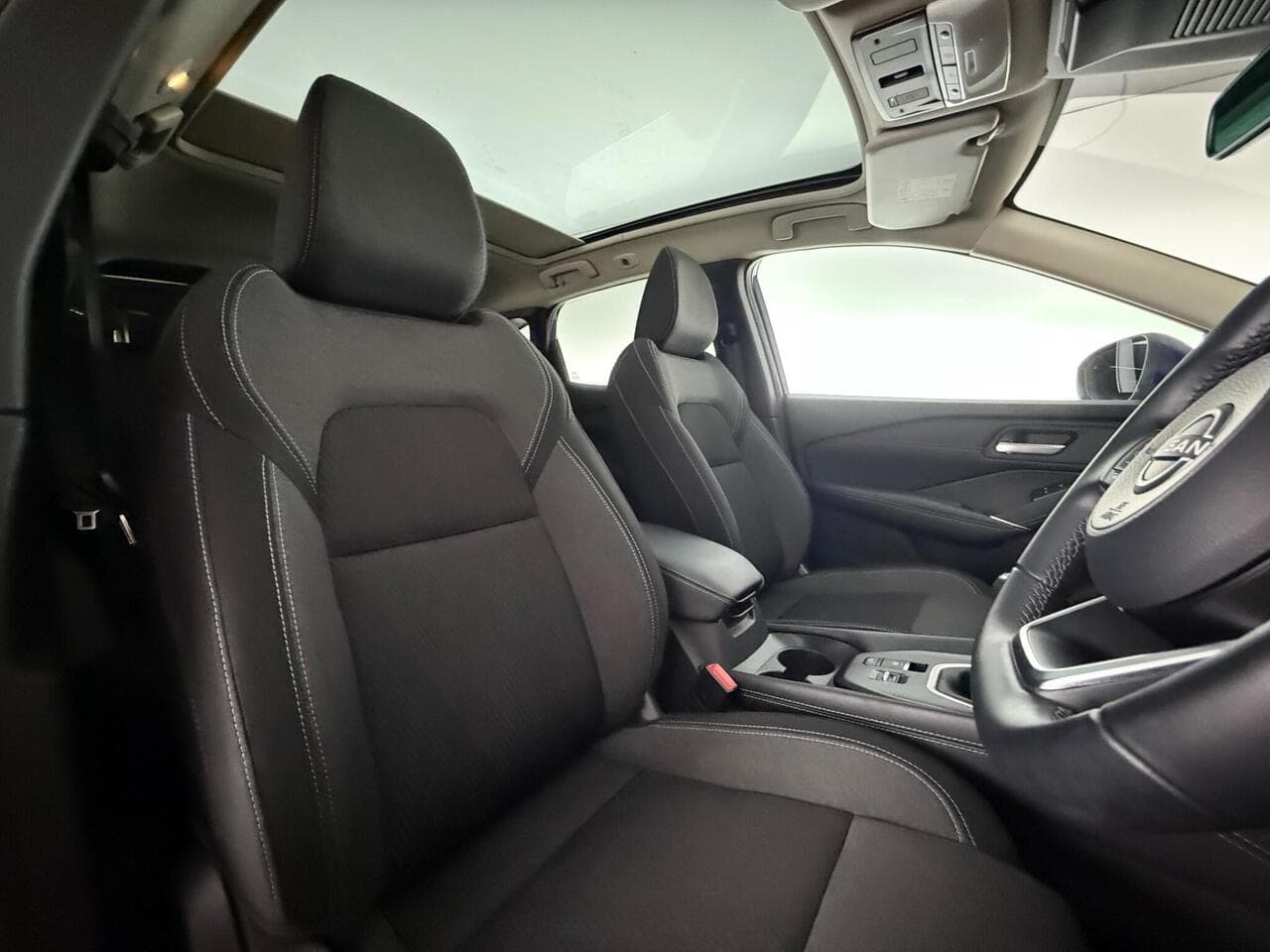 Nissan Qashqai thumbnail Seat Driver