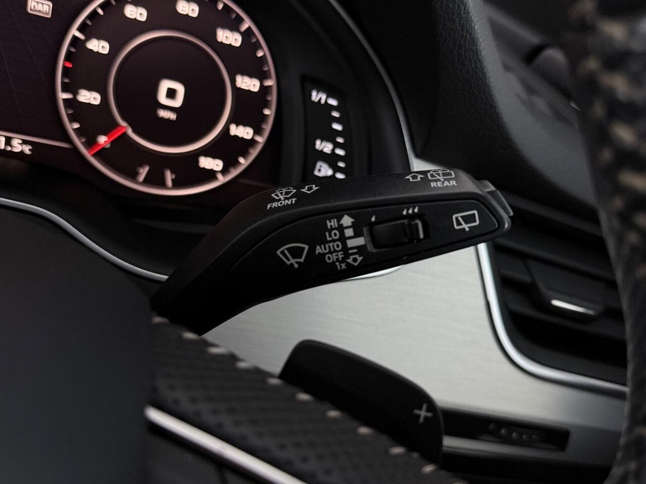 Audi Q7 thumbnail Misc Controls
