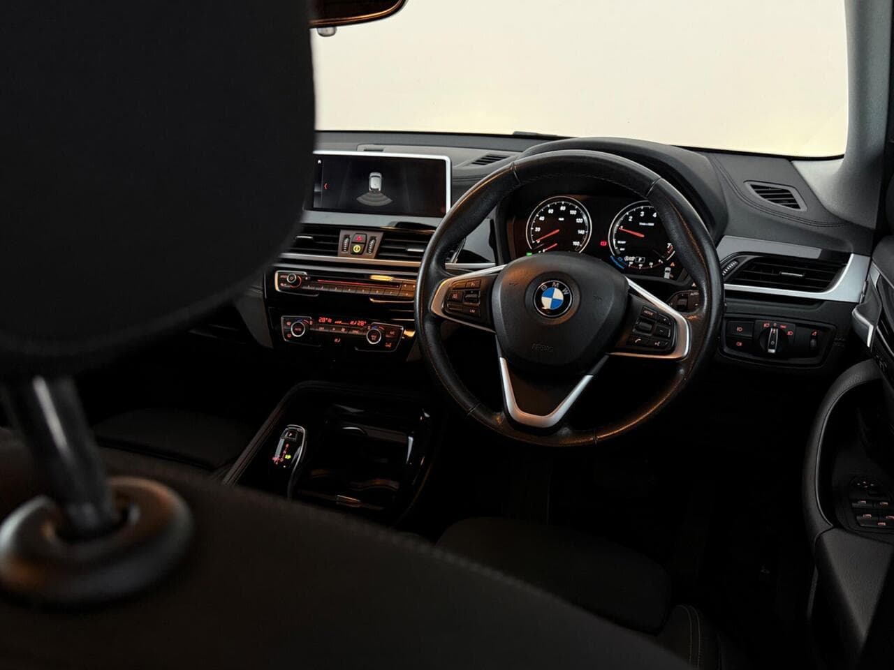 BMW X2 thumbnail Interior Front