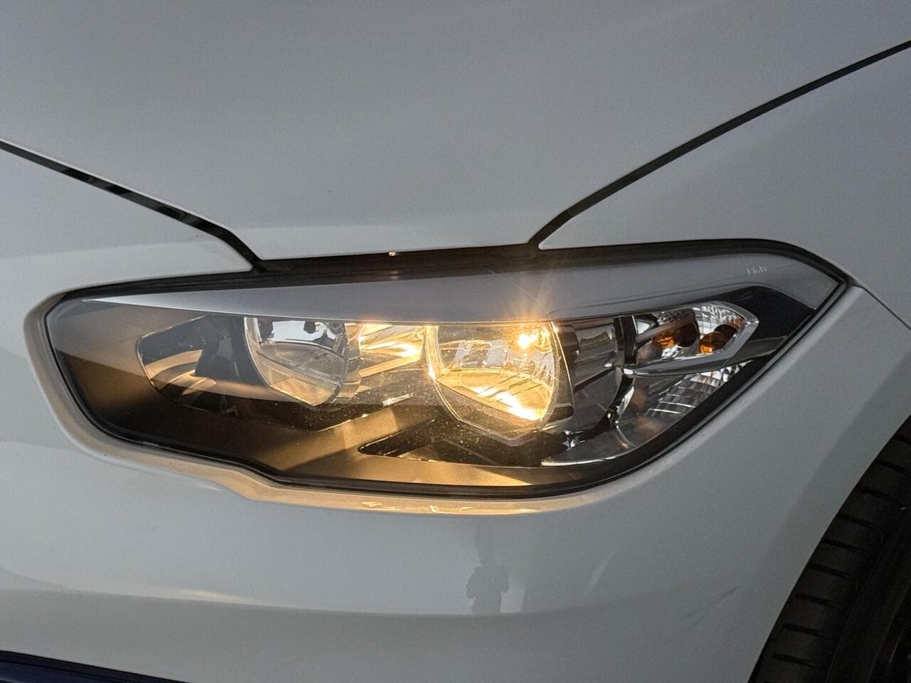 BMW 1 Series thumbnail Lights Front