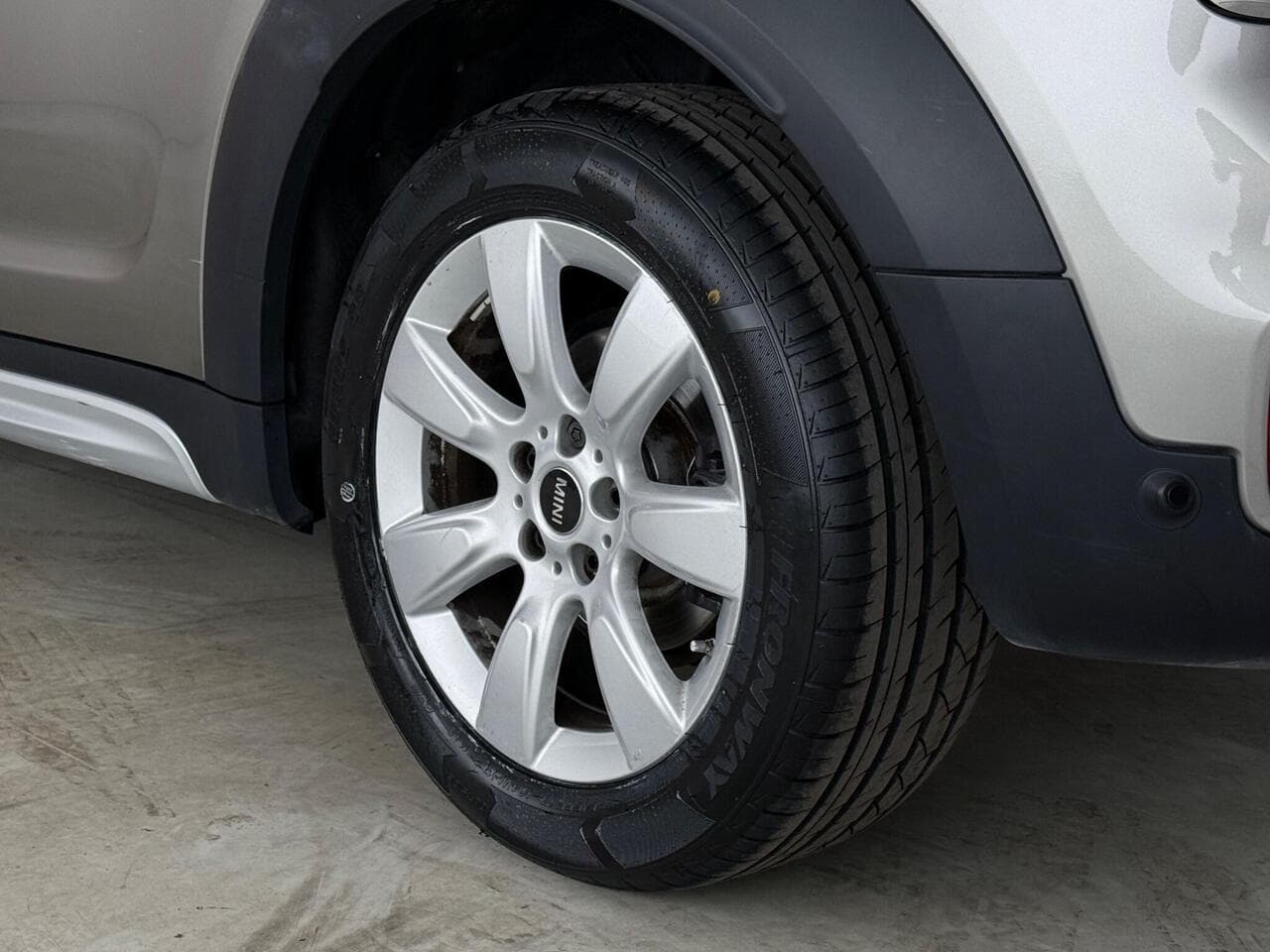 MINI Countryman thumbnail Wheel