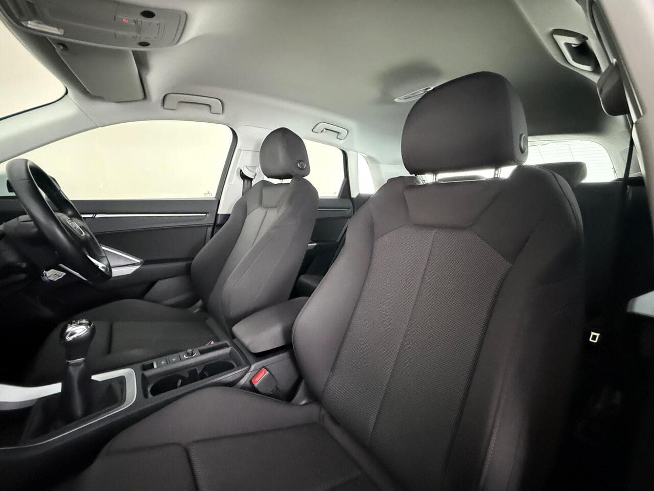 Audi Q3 thumbnail Seat Front Passenger
