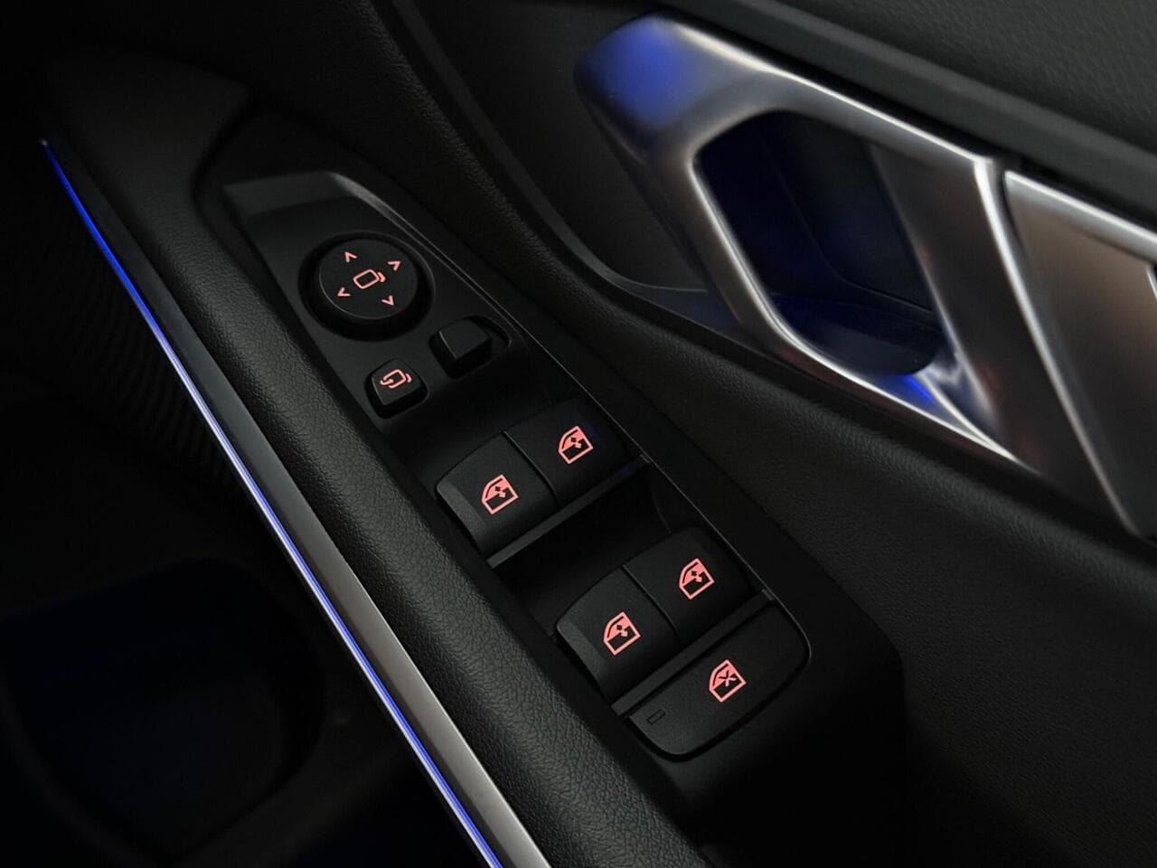 BMW 3 Series thumbnail Misc Controls